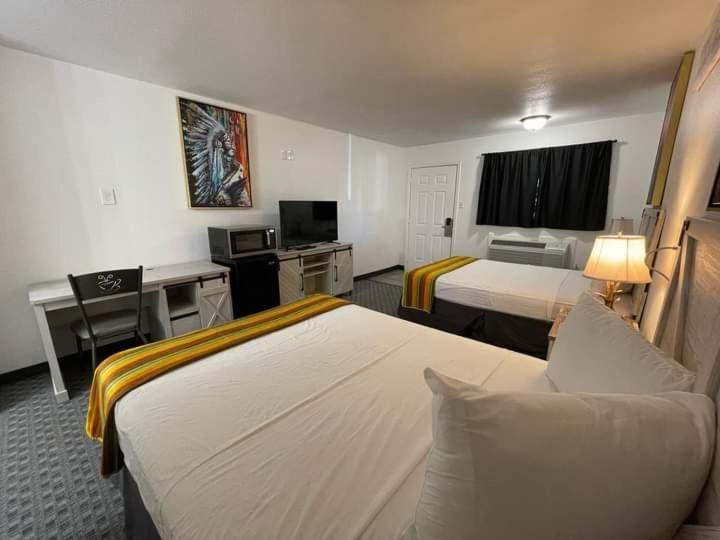 Glen Rose Inn & Suites מראה חיצוני תמונה