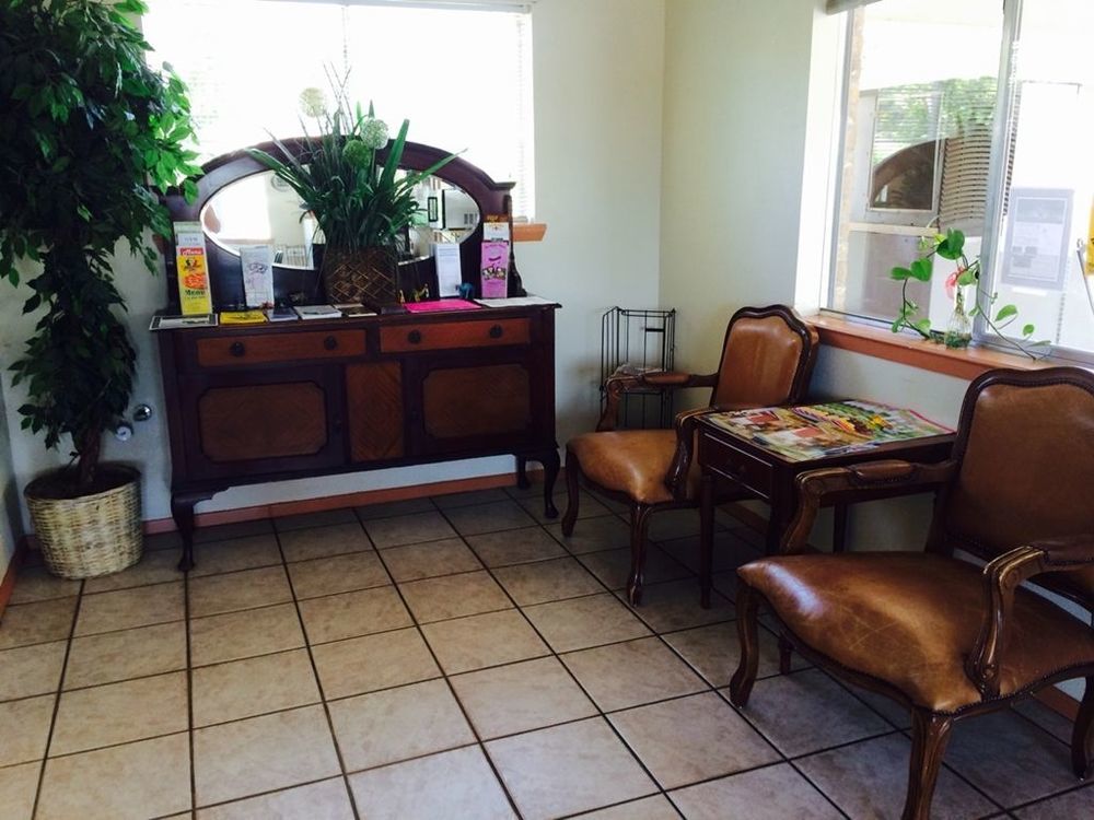 Glen Rose Inn & Suites מראה פנימי תמונה