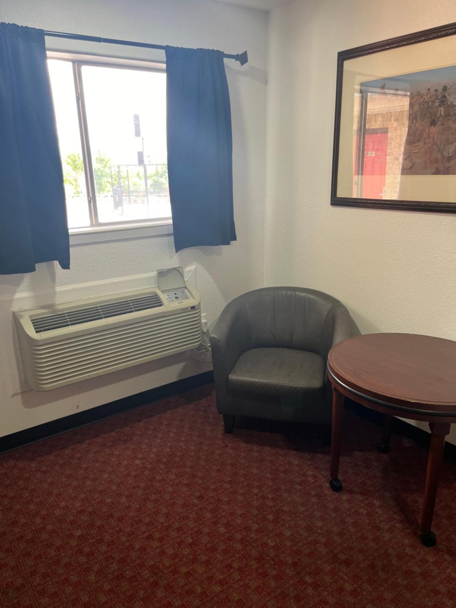 Glen Rose Inn & Suites חדר תמונה