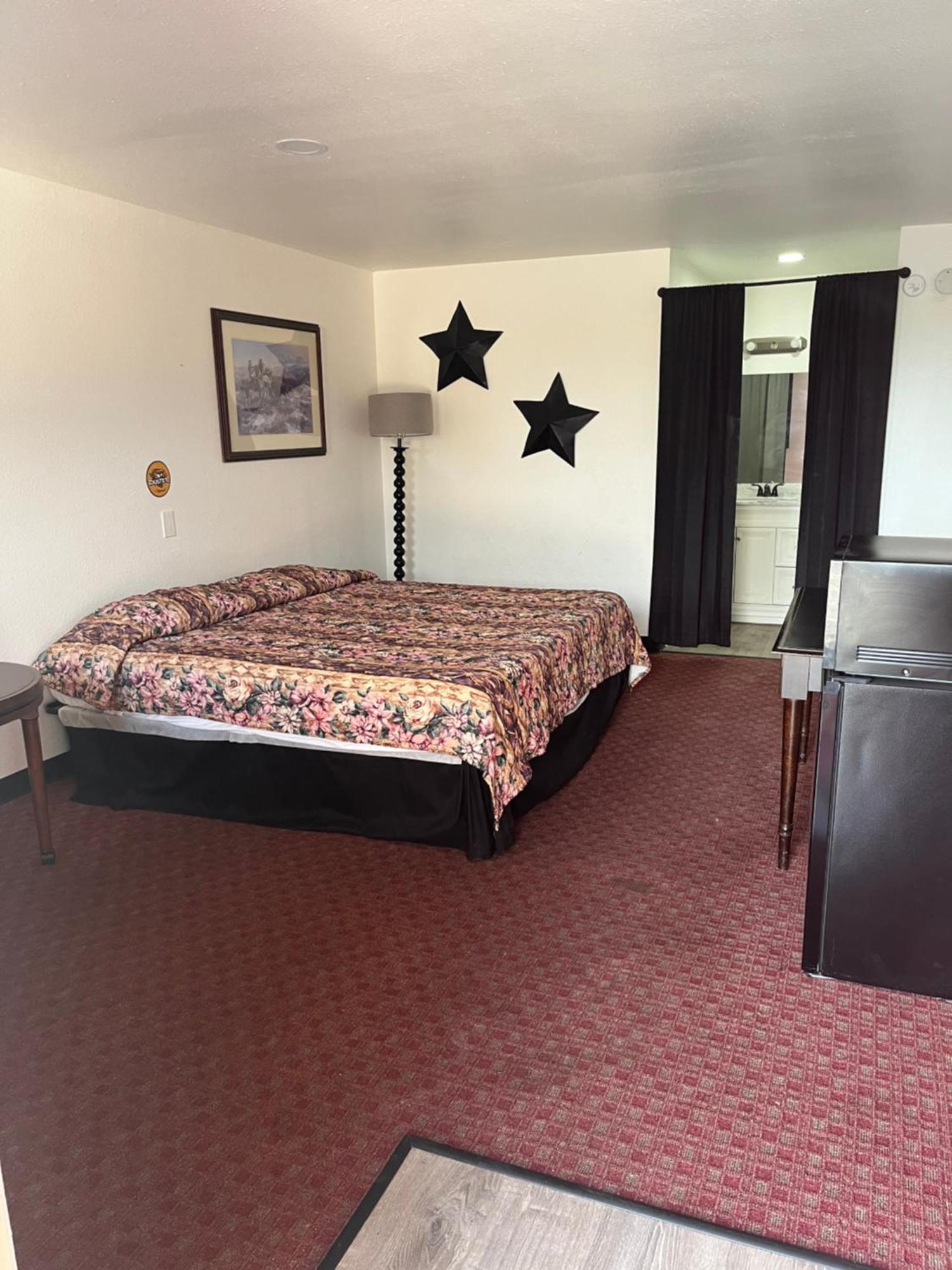 Glen Rose Inn & Suites מראה חיצוני תמונה